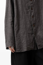画像をギャラリービューアに読み込む, YUTA MATSUOKA exclusive round neck shirt / brushed linen canvas (brown)