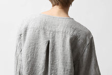 画像をギャラリービューアに読み込む, YUTA MATSUOKA round neck shirt / dead stock slab linen (light grey)