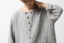 画像をギャラリービューアに読み込む, YUTA MATSUOKA round neck shirt / dead stock slab linen (light grey)