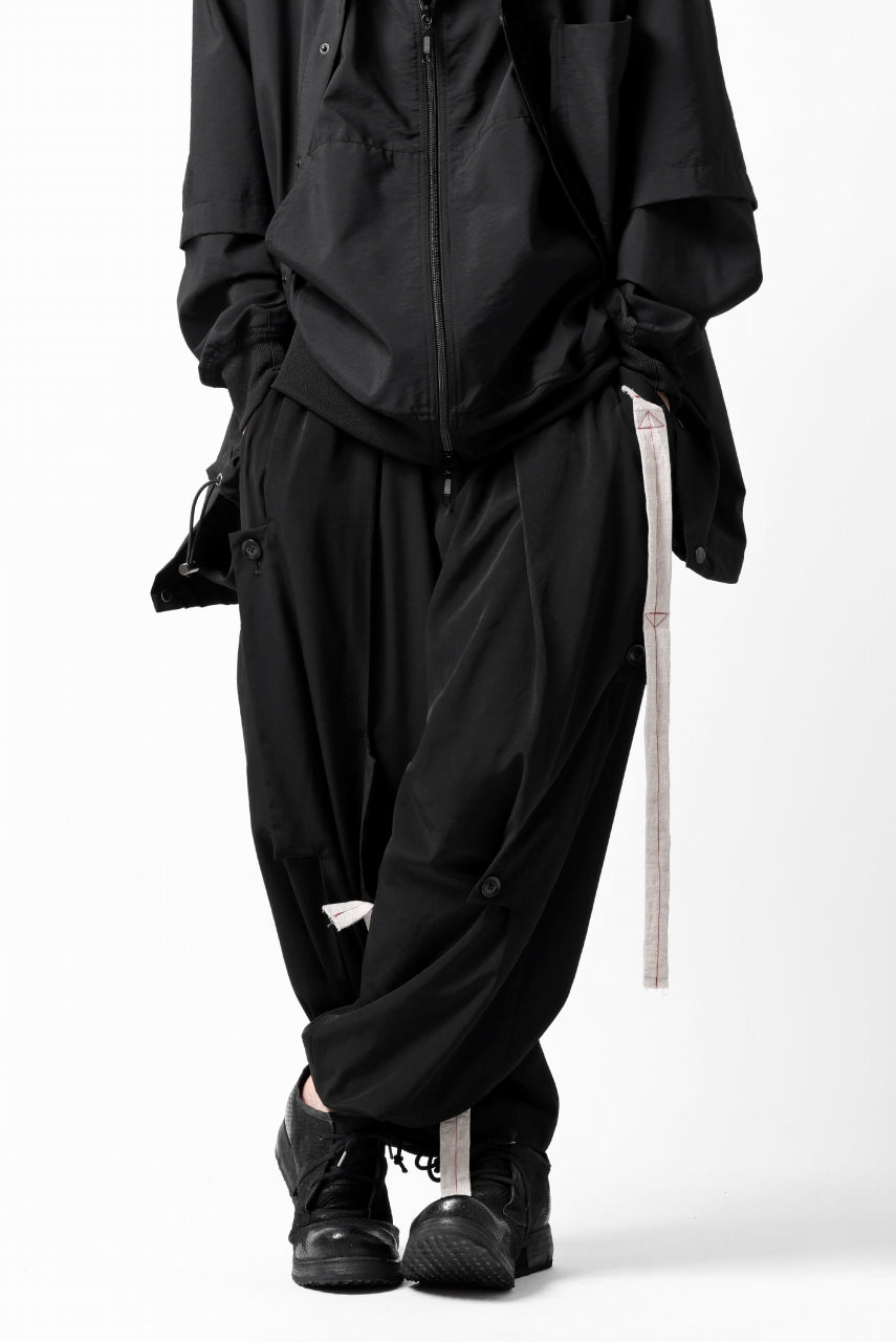 Load image into Gallery viewer, Y's BANG ON! No.125 ANCIENT TRIBE TAPE-STITCH FLUTTER PANTS (BLACK)