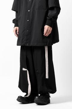Load image into Gallery viewer, Y's BANG ON! No.125 ANCIENT TRIBE TAPE-STITCH FLUTTER PANTS (BLACK)
