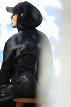 画像をギャラリービューアに読み込む, Y's x New Era SHOULDER POUCH (BLACK)