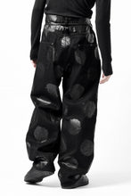 画像をギャラリービューアに読み込む, Y's.... 5POCKET JEANS / DOTS-PRINTED DENIM (BLACK)