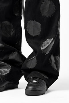 画像をギャラリービューアに読み込む, Y's.... 5POCKET JEANS / DOTS-PRINTED DENIM (BLACK)