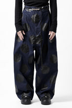 画像をギャラリービューアに読み込む, Y's.... HIPHANG SARROUEL WIDE TROUSERS / DOTS-PRINTED DENIM (INDIGO)