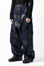画像をギャラリービューアに読み込む, Y's.... HIPHANG SARROUEL WIDE TROUSERS / DOTS-PRINTED DENIM (INDIGO)