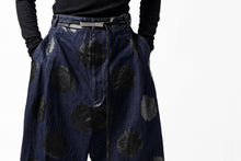 画像をギャラリービューアに読み込む, Y's.... HIPHANG SARROUEL WIDE TROUSERS / DOTS-PRINTED DENIM (INDIGO)