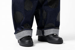 画像をギャラリービューアに読み込む, Y's.... HIPHANG SARROUEL WIDE TROUSERS / DOTS-PRINTED DENIM (INDIGO)