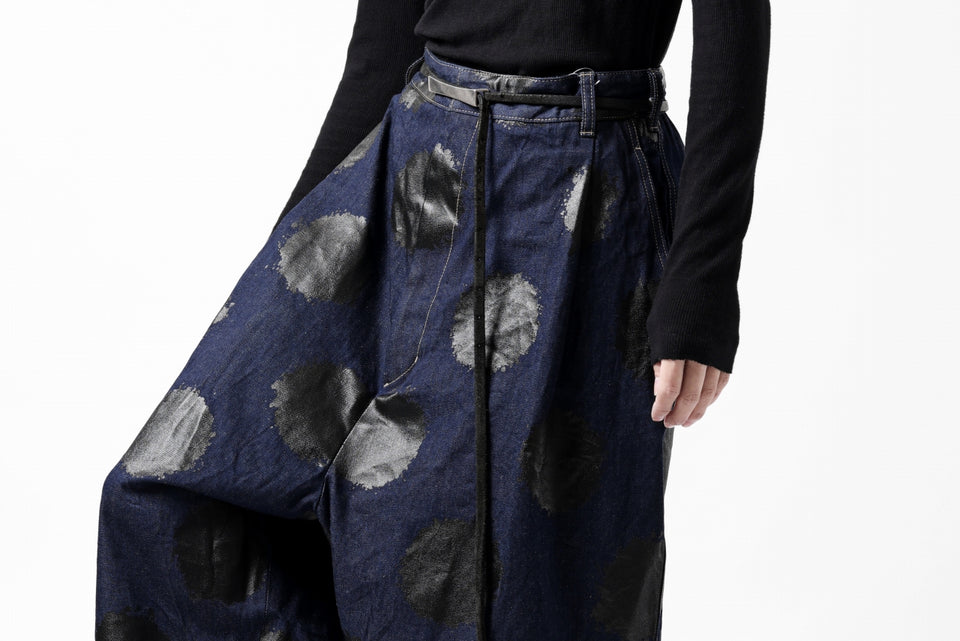 画像をギャラリービューアに読み込む, Y&#39;s.... HIPHANG SARROUEL WIDE TROUSERS / DOTS-PRINTED DENIM (INDIGO)