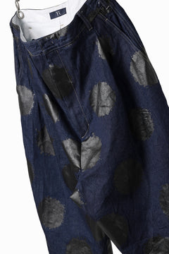 画像をギャラリービューアに読み込む, Y's.... HIPHANG SARROUEL WIDE TROUSERS / DOTS-PRINTED DENIM (INDIGO)