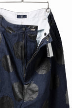 画像をギャラリービューアに読み込む, Y's.... HIPHANG SARROUEL WIDE TROUSERS / DOTS-PRINTED DENIM (INDIGO)