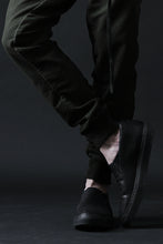 画像をギャラリービューアに読み込む, masnada LATERAL ZIP BAGGY PANTS / STRETCH REPURPOSED COTTON (LEGION)