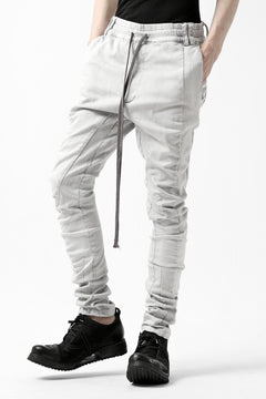 画像をギャラリービューアに読み込む, A.F ARTEFACT -thin-3D- DUST DYED DENIM ANATOMICAL PANTS (WHITE)