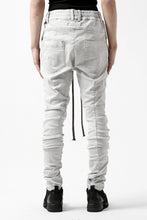画像をギャラリービューアに読み込む, A.F ARTEFACT -thin-3D- DUST DYED DENIM ANATOMICAL PANTS (WHITE)