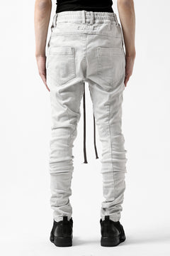 画像をギャラリービューアに読み込む, A.F ARTEFACT -thin-3D- DUST DYED DENIM ANATOMICAL PANTS (WHITE)