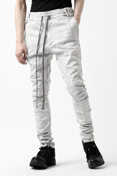 画像をギャラリービューアに読み込む, A.F ARTEFACT -thin-3D- DUST DYED DENIM ANATOMICAL PANTS (WHITE)