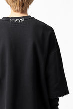 画像をギャラリービューアに読み込む, A.F ARTEFACT "FRAYED" DAMAGE LAYERED SWEATER TOPS (BLACK)