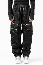 画像をギャラリービューアに読み込む, A.F ARTEFACT -SEPARATION- ZIP CARGO PANTS / LUXURY NYLON (BLACK)