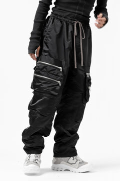 画像をギャラリービューアに読み込む, A.F ARTEFACT -SEPARATION- ZIP CARGO PANTS / LUXURY NYLON (BLACK)