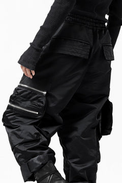 画像をギャラリービューアに読み込む, A.F ARTEFACT -SEPARATION- ZIP CARGO PANTS / LUXURY NYLON (BLACK)