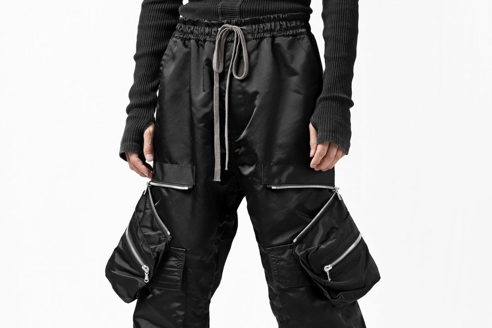 画像をギャラリービューアに読み込む, A.F ARTEFACT -SEPARATION- ZIP CARGO PANTS / LUXURY NYLON (BLACK)