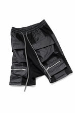 画像をギャラリービューアに読み込む, A.F ARTEFACT "BOXY" ARMY SARROUEL SHORTS / BomberHEAT® (BLACK)