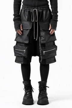 画像をギャラリービューアに読み込む, A.F ARTEFACT "BOXY" ARMY SARROUEL SHORTS / BomberHEAT® (BLACK)