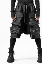 画像をギャラリービューアに読み込む, A.F ARTEFACT "BOXY" ARMY SARROUEL SHORTS / BomberHEAT® (BLACK)