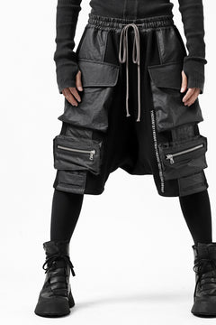 画像をギャラリービューアに読み込む, A.F ARTEFACT "BOXY" ARMY SARROUEL SHORTS / BomberHEAT® (BLACK)