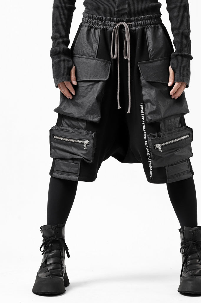 画像をギャラリービューアに読み込む, A.F ARTEFACT "BOXY" ARMY SARROUEL SHORTS / BomberHEAT® (BLACK)