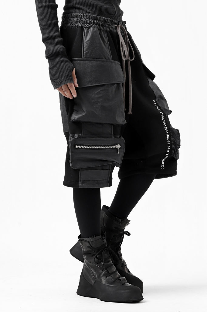 画像をギャラリービューアに読み込む, A.F ARTEFACT "BOXY" ARMY SARROUEL SHORTS / BomberHEAT® (BLACK)