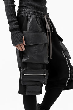 画像をギャラリービューアに読み込む, A.F ARTEFACT "BOXY" ARMY SARROUEL SHORTS / BomberHEAT® (BLACK)