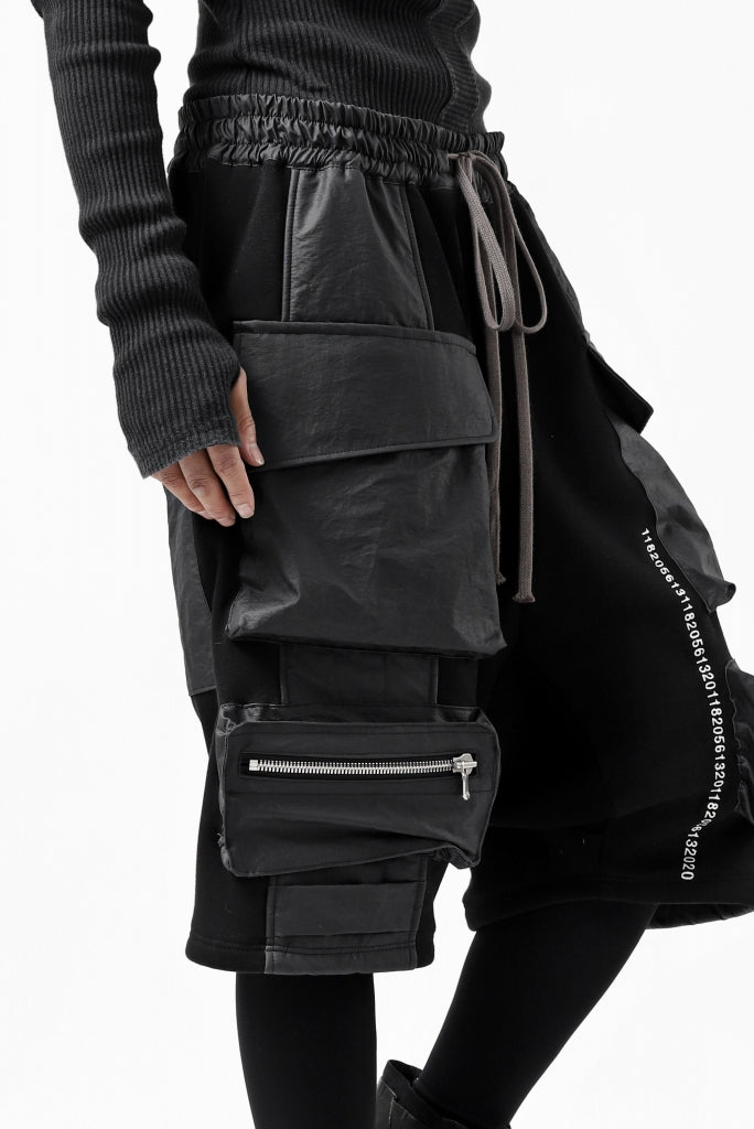 画像をギャラリービューアに読み込む, A.F ARTEFACT "BOXY" ARMY SARROUEL SHORTS / BomberHEAT® (BLACK)