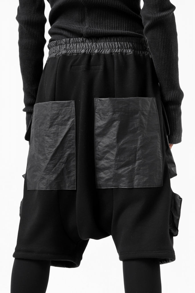 画像をギャラリービューアに読み込む, A.F ARTEFACT "BOXY" ARMY SARROUEL SHORTS / BomberHEAT® (BLACK)