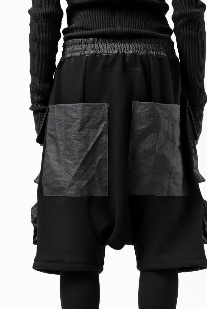 画像をギャラリービューアに読み込む, A.F ARTEFACT "BOXY" ARMY SARROUEL SHORTS / BomberHEAT® (BLACK)