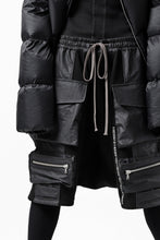 画像をギャラリービューアに読み込む, A.F ARTEFACT "BOXY" ARMY SARROUEL SHORTS / BomberHEAT® (BLACK)