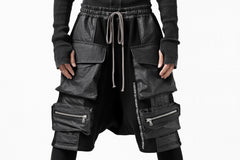 画像をギャラリービューアに読み込む, A.F ARTEFACT "BOXY" ARMY SARROUEL SHORTS / BomberHEAT® (BLACK)