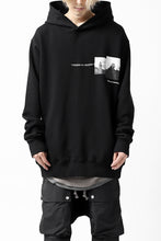 画像をギャラリービューアに読み込む, A.F ARTEFACT "CHEST" SWEATER HOODIE (BLACK)
