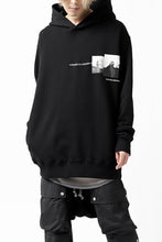 画像をギャラリービューアに読み込む, A.F ARTEFACT "CHEST" SWEATER HOODIE (BLACK)