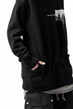 画像をギャラリービューアに読み込む, A.F ARTEFACT "CHEST" SWEATER HOODIE (BLACK)