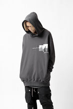 画像をギャラリービューアに読み込む, A.F ARTEFACT "CHEST" SWEATER HOODIE (GREY)