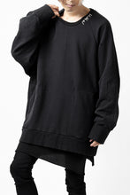 画像をギャラリービューアに読み込む, A.F ARTEFACT "FRAYED" DAMAGE LOOSEY SWEATER TOPS (BLACK)
