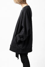 画像をギャラリービューアに読み込む, A.F ARTEFACT "FRAYED" DAMAGE LOOSEY SWEATER TOPS (BLACK)