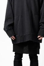 画像をギャラリービューアに読み込む, A.F ARTEFACT "FRAYED" DAMAGE LOOSEY SWEATER TOPS (BLACK)