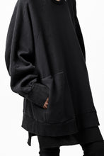 画像をギャラリービューアに読み込む, A.F ARTEFACT "FRAYED" DAMAGE LOOSEY SWEATER TOPS (BLACK)
