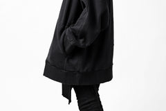 画像をギャラリービューアに読み込む, A.F ARTEFACT "FRAYED" DAMAGE LOOSEY SWEATER TOPS (BLACK)