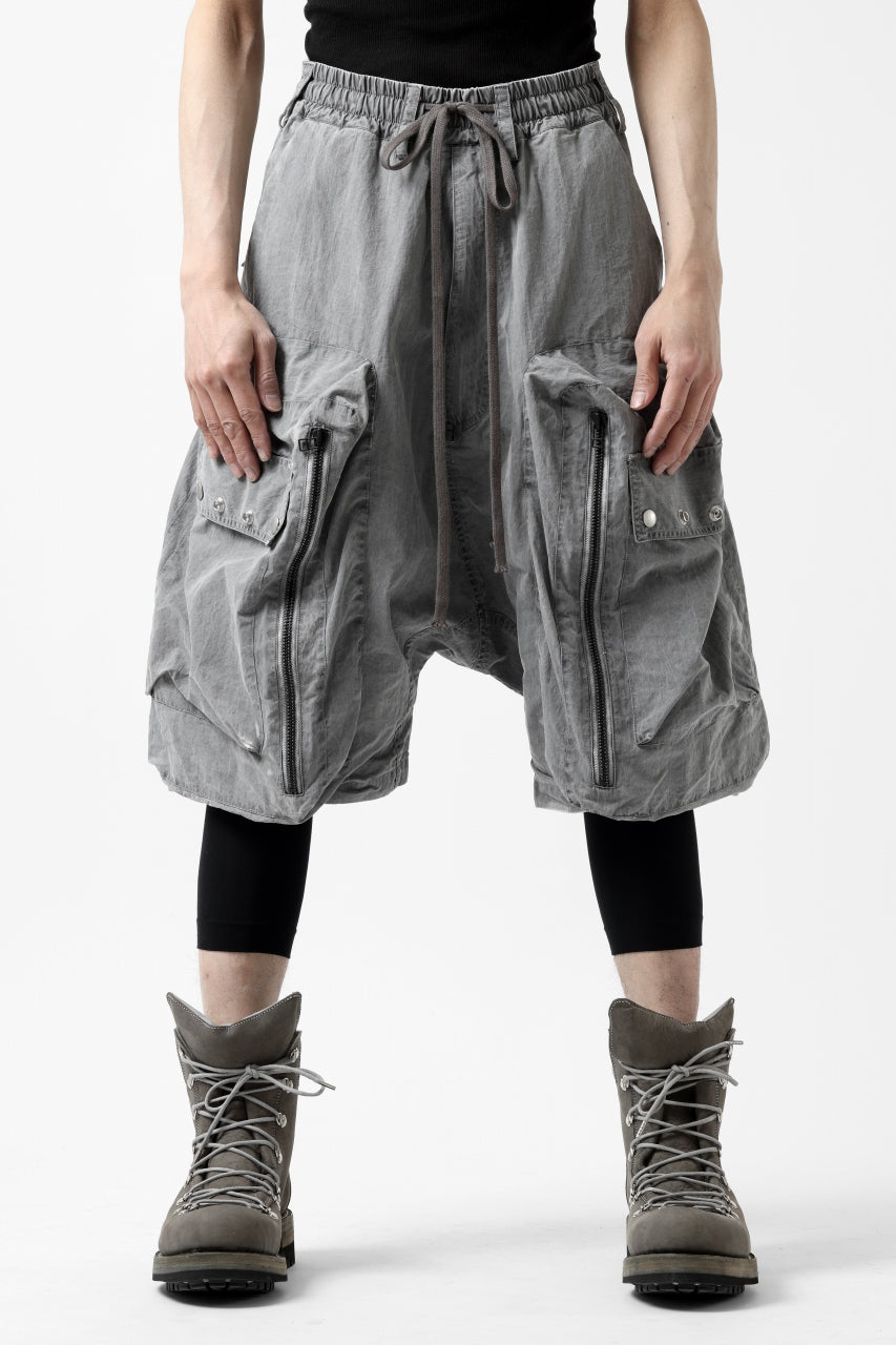 画像をギャラリービューアに読み込む, A.F ARTEFACT -BUSH- DUST DYED SARROUEL CARGO SHORTS (GREY)