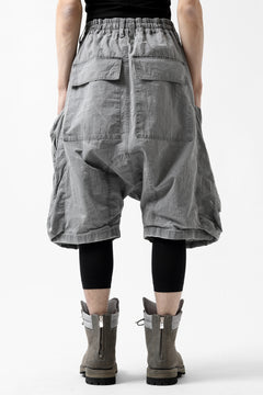 画像をギャラリービューアに読み込む, A.F ARTEFACT -BUSH- DUST DYED SARROUEL CARGO SHORTS (GREY)