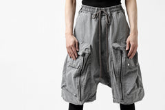 画像をギャラリービューアに読み込む, A.F ARTEFACT -BUSH- DUST DYED SARROUEL CARGO SHORTS (GREY)