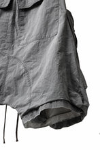 画像をギャラリービューアに読み込む, A.F ARTEFACT -BUSH- DUST DYED SARROUEL CARGO SHORTS (GREY)